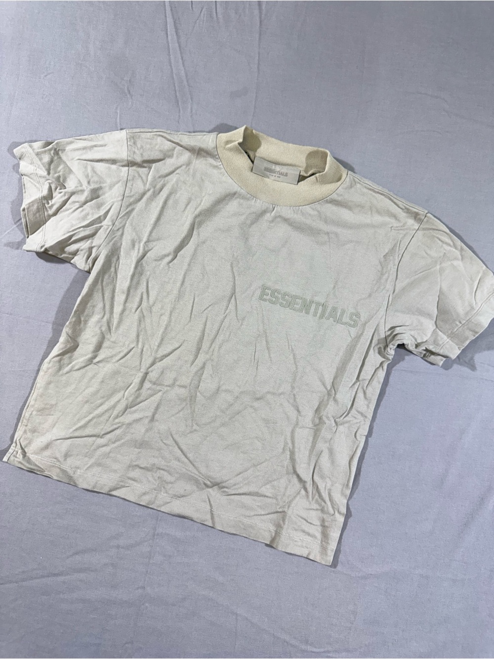 Essentials Fear Of God Cream Short-Sleeve Cropped Logo Tee
